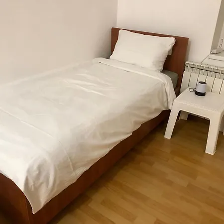 Nk - Girls Only אכסניה